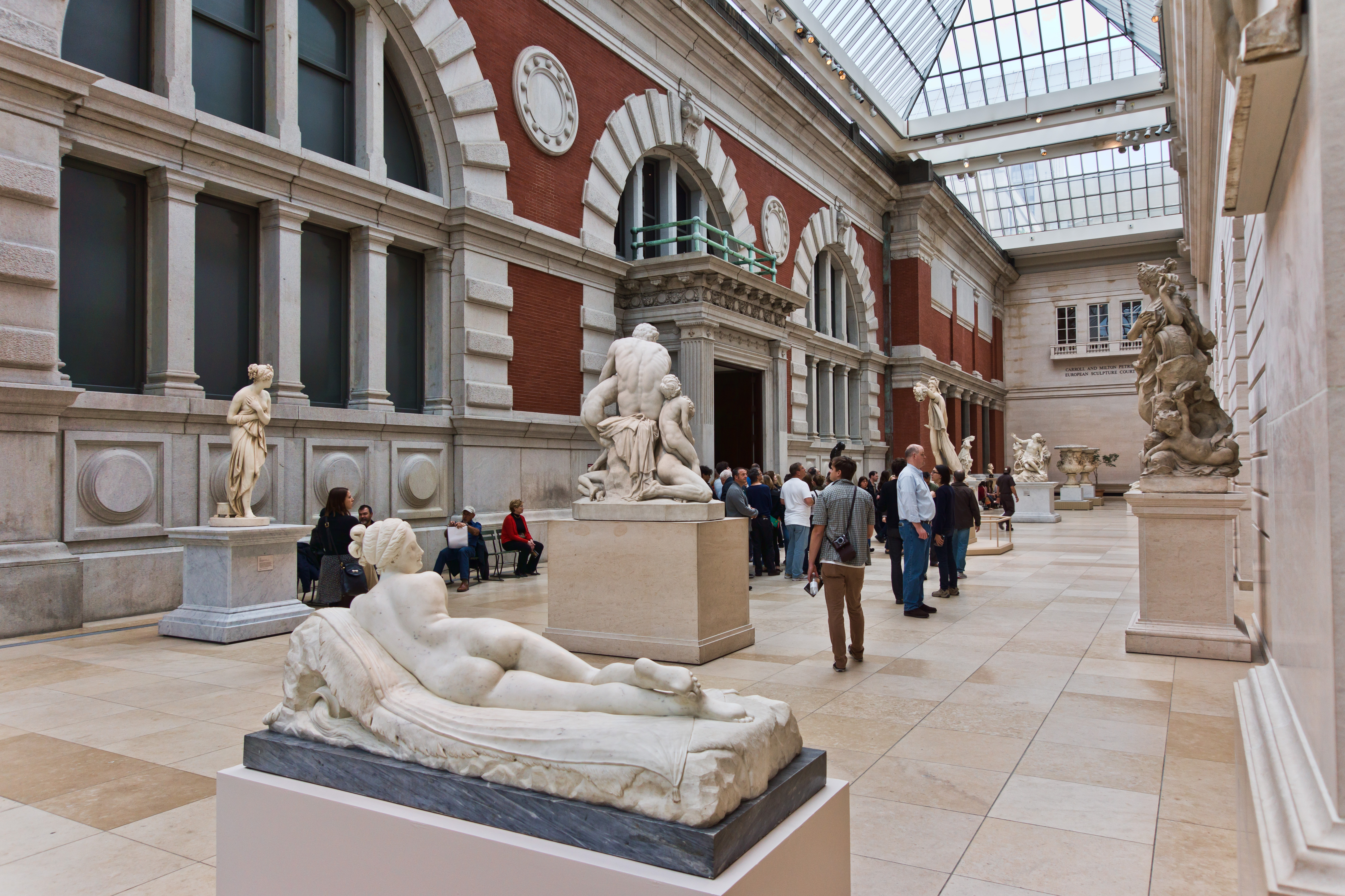 Statue du museum